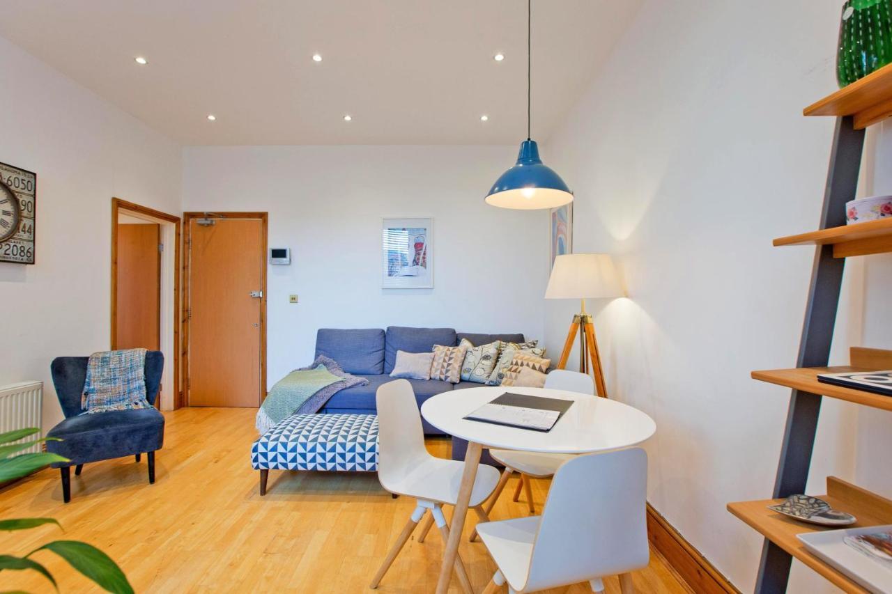 Appartamento Spacious Highbury Fields 1 Bedroom - Parking By Request Londra